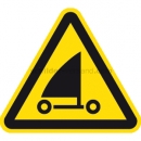 Warnschilder: Warnung vor Strandseglern nach ISO 20712-1 (WSW 017)